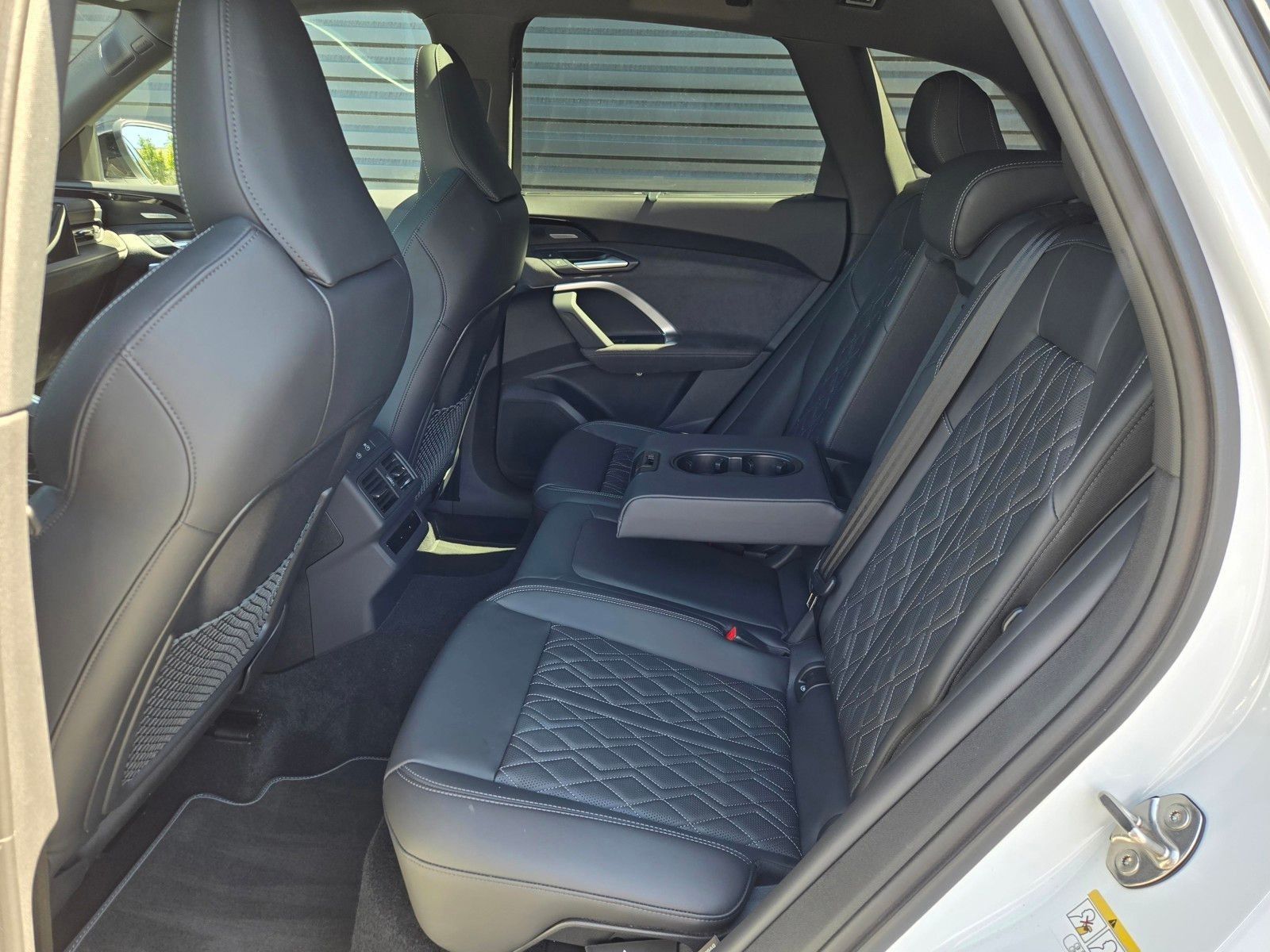 2025 Audi SQ5 3.0T Premium Plus — foto completa 10 de 45