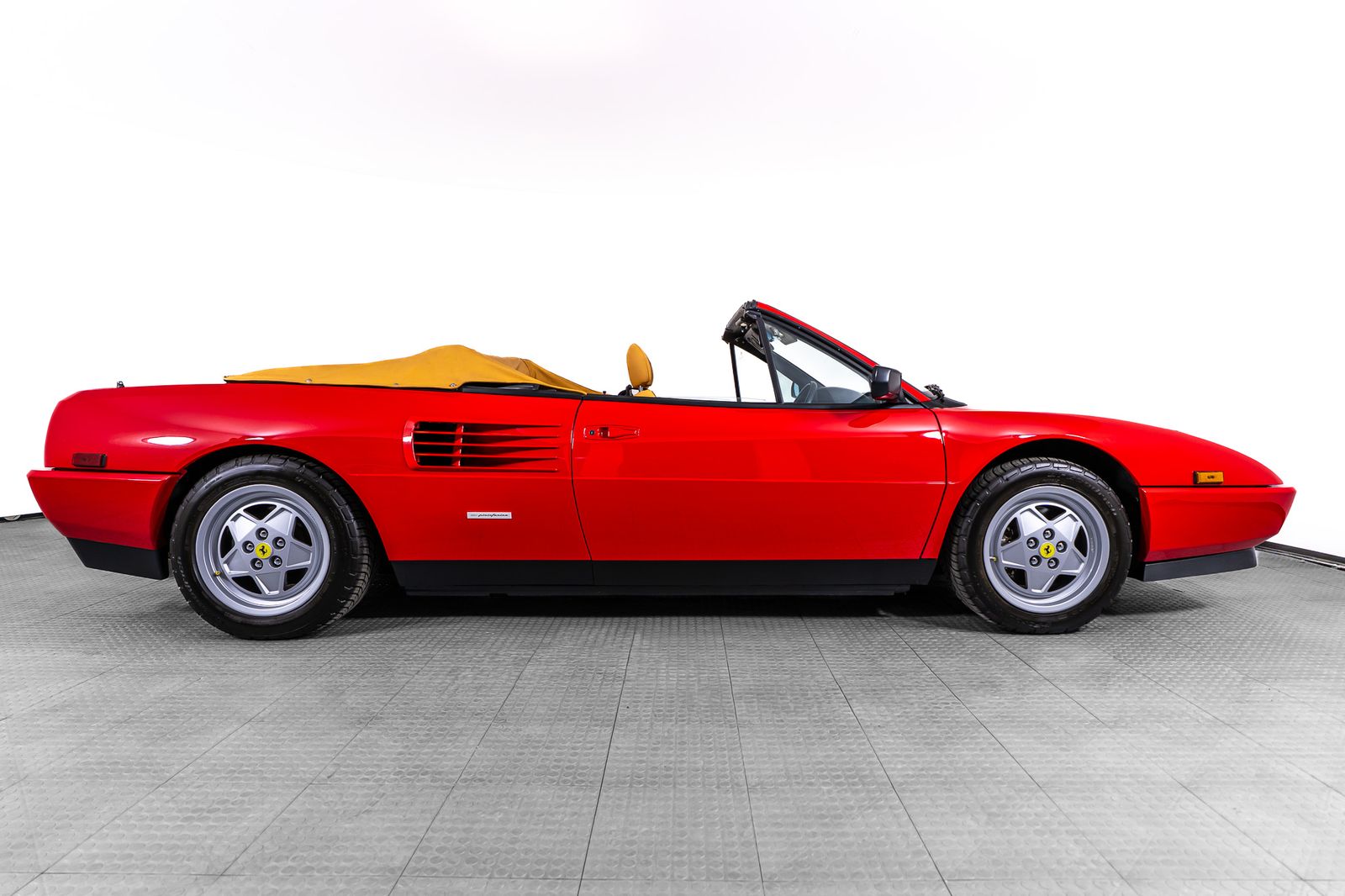 1992 Ferrari Mondial T — full photo 6 of 38