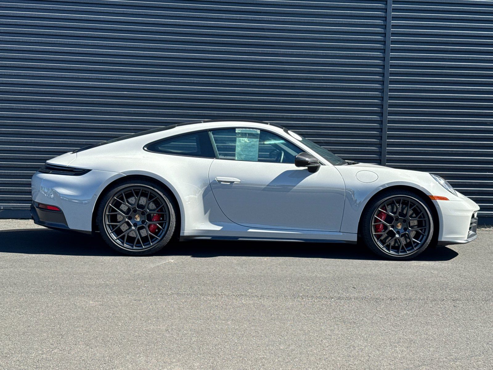 2025 Porsche 911 Carrera S — full photo 8 of 28