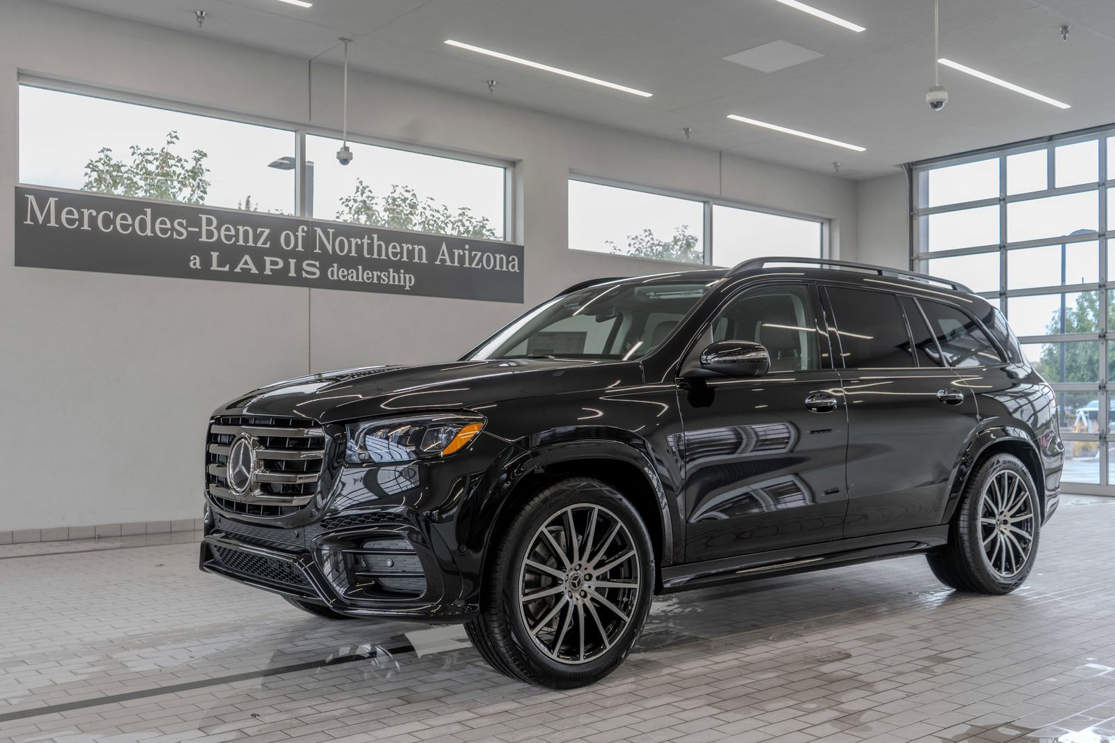 2026 Mercedes-Benz GLS GLS 450 — full photo 3 of 35