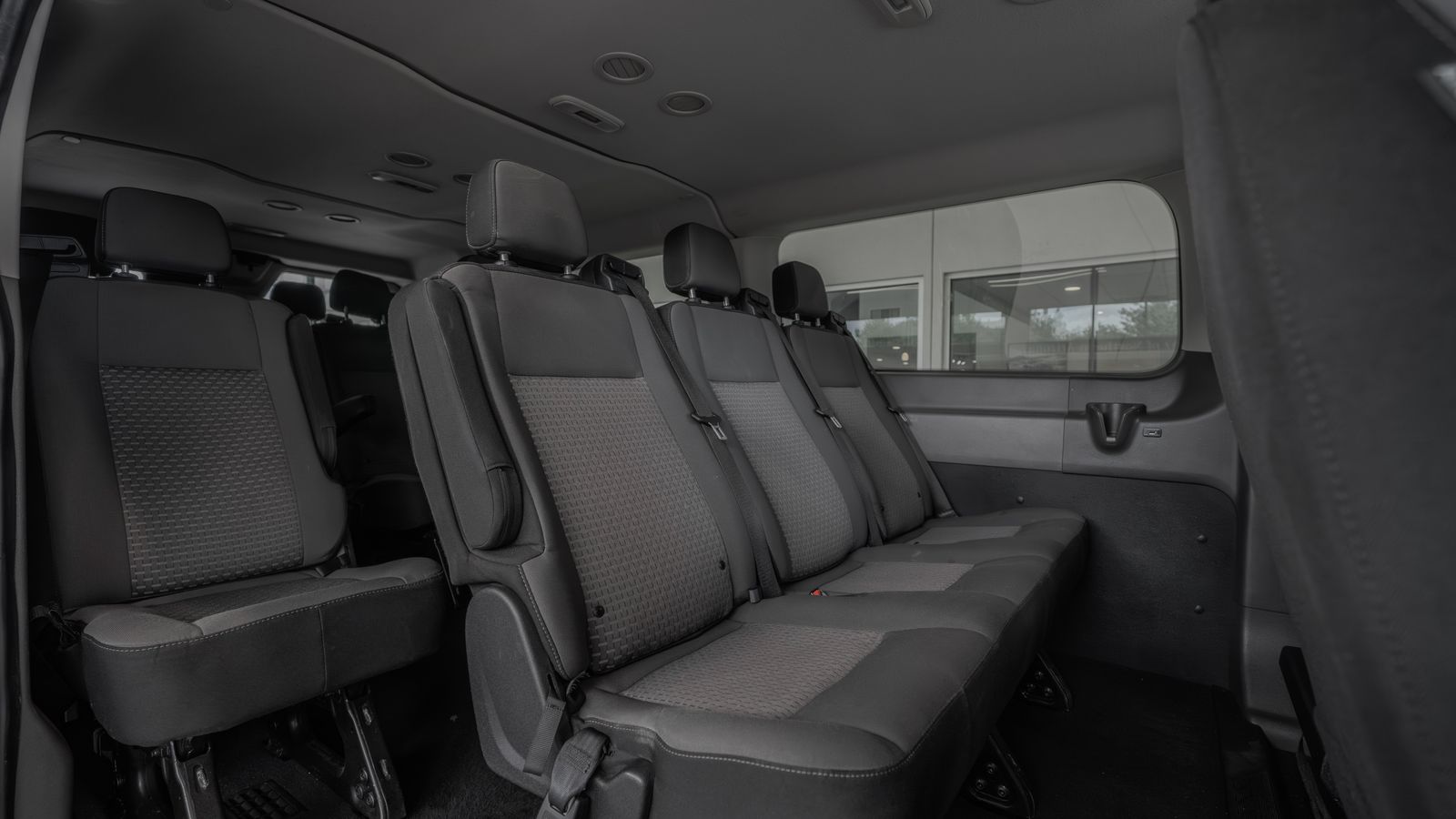 2024 Ford Transit-350 XLT — foto completa 26 de 35