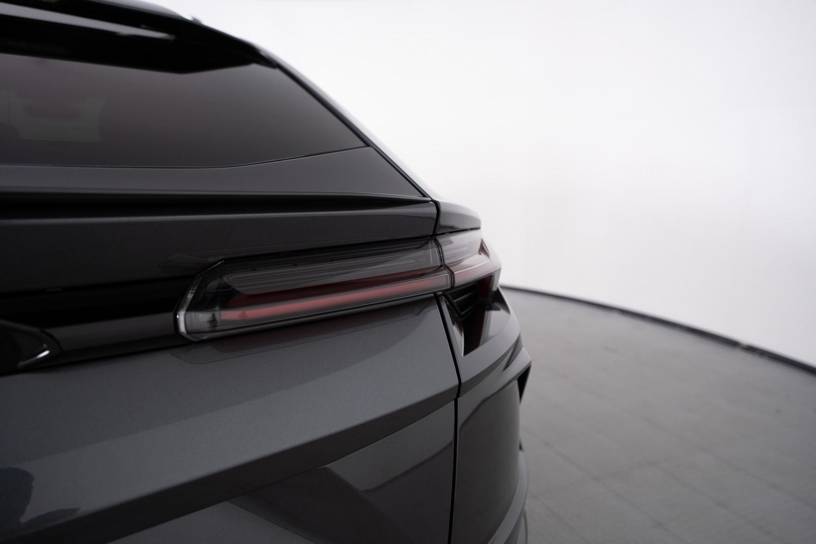2020 Lamborghini Urus — foto completa 51 de 53