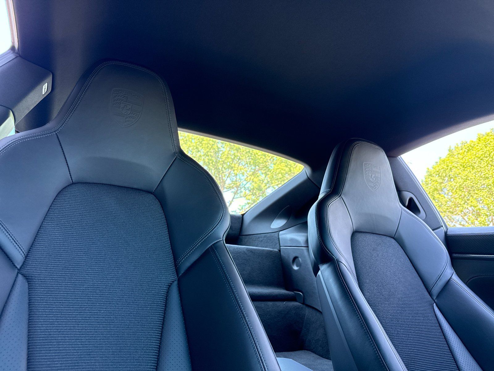 2022 Porsche 911 GT3 — full photo 16 of 28