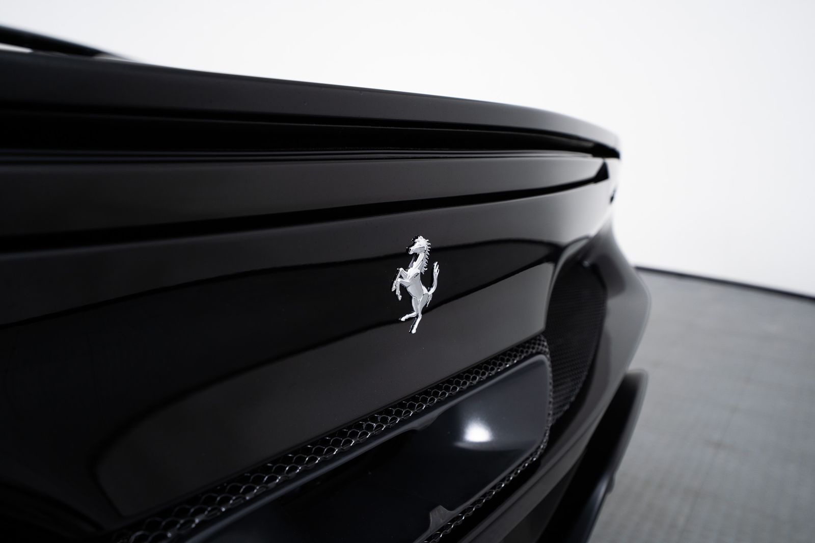 2024 Ferrari 296 GTS — full photo 16 of 46