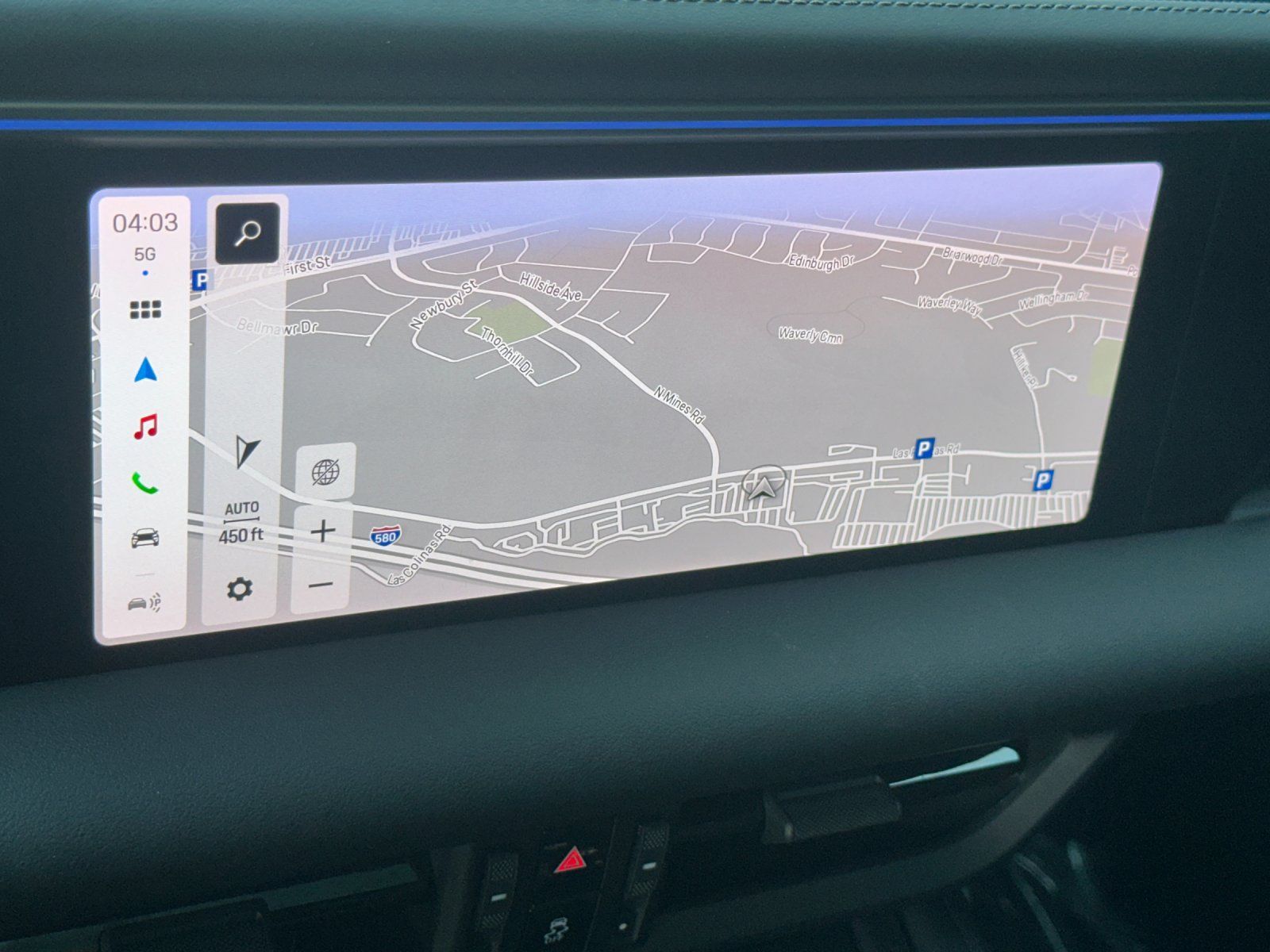 2025 Porsche Macan Electric Base — full photo 19 of 29
