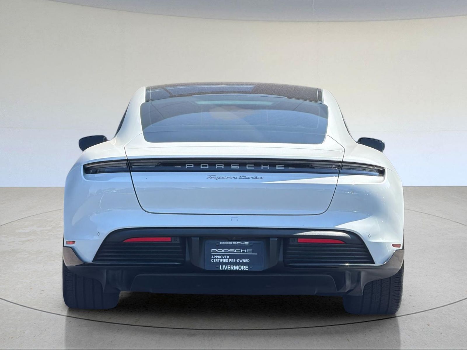 2021 Porsche Taycan Turbo — full photo 8 of 29