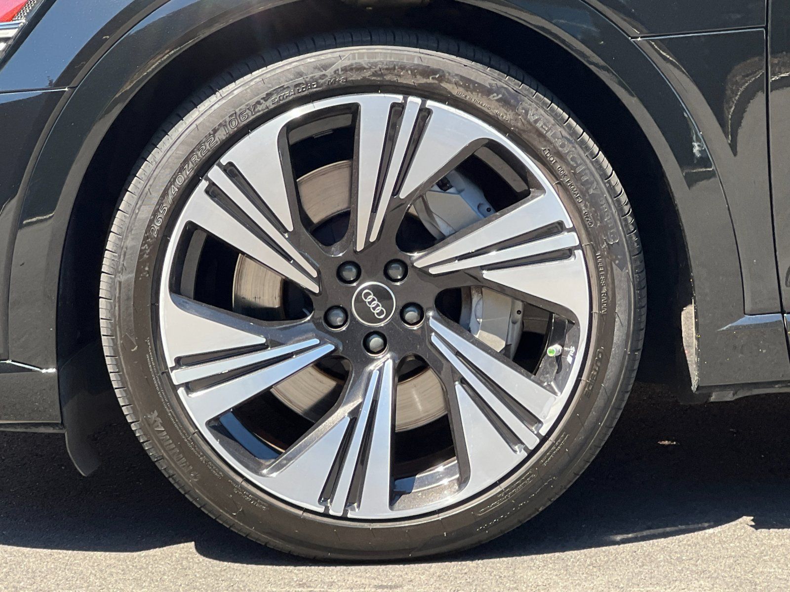2024 Audi Q8 Sportback e-tron Prestige — full photo 25 of 28