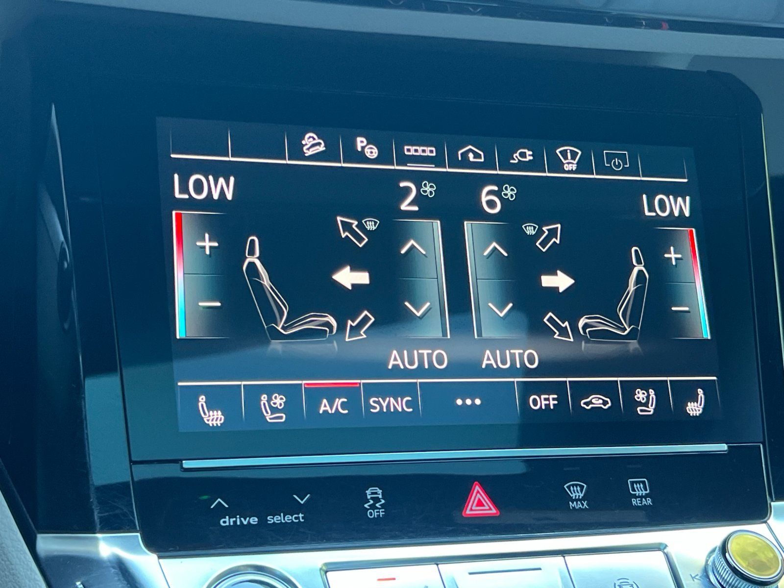 2024 Audi Q8 Sportback e-tron Prestige — foto completa 20 de 28