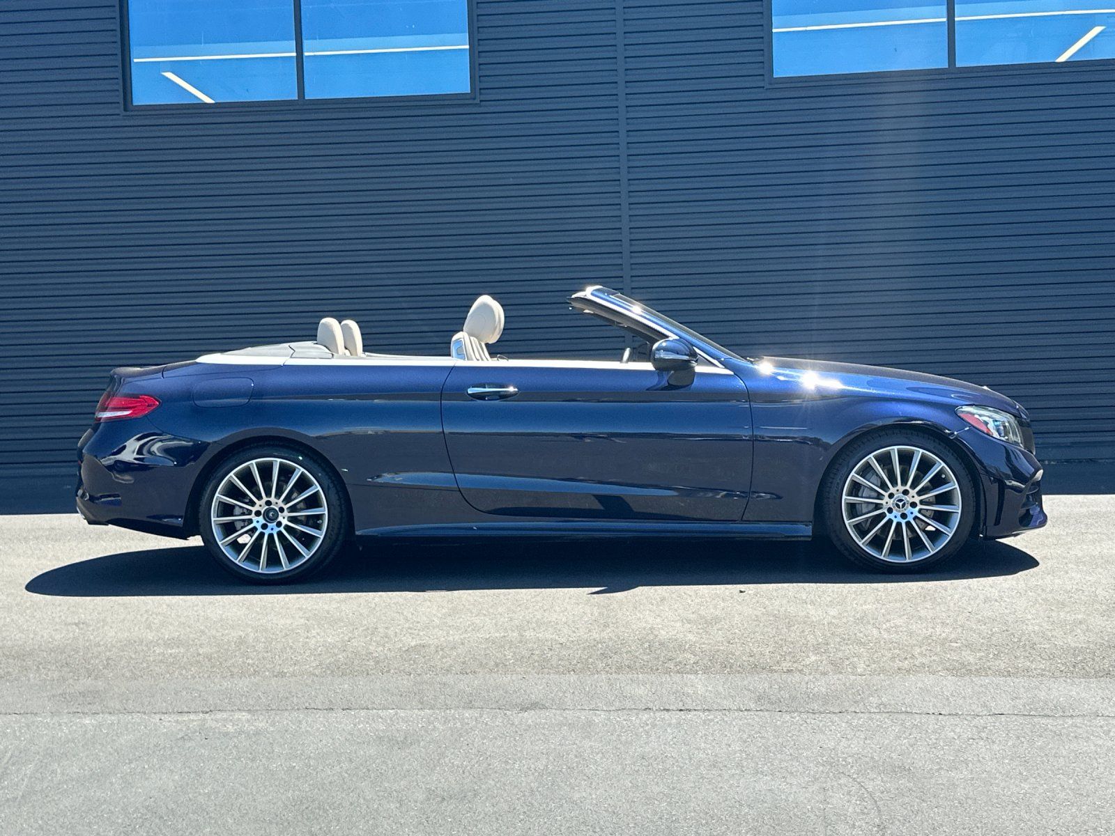 2022 Mercedes-Benz C-Class C 300 — foto completa 10 de 28