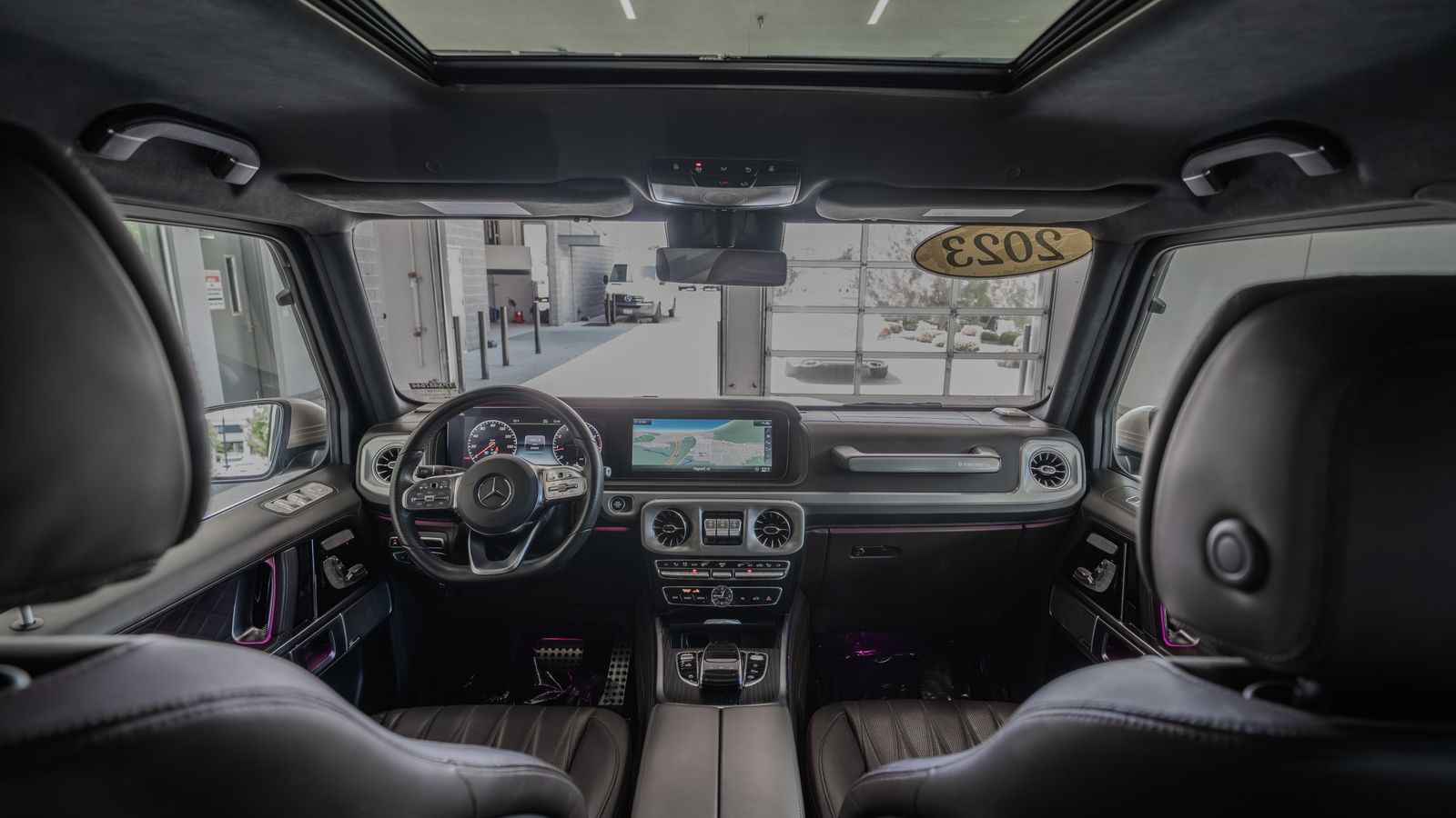 2023 Mercedes-Benz G-Class G 550 — foto completa 26 de 33