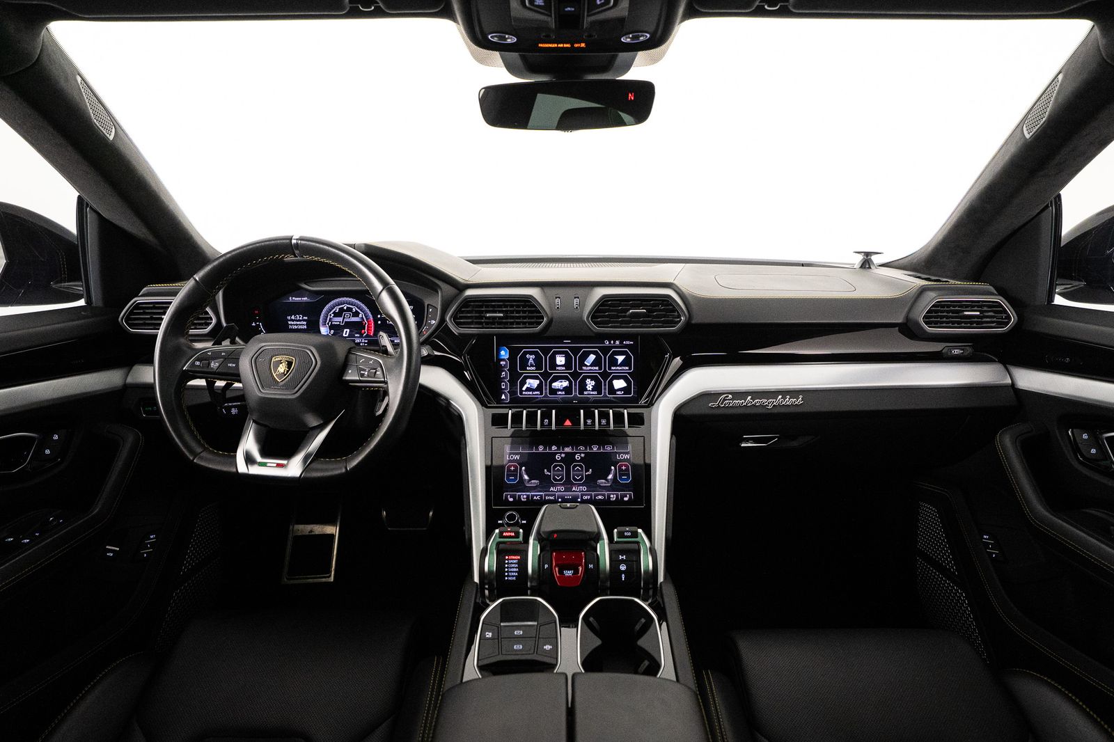 2020 Lamborghini Urus — foto completa 32 de 53