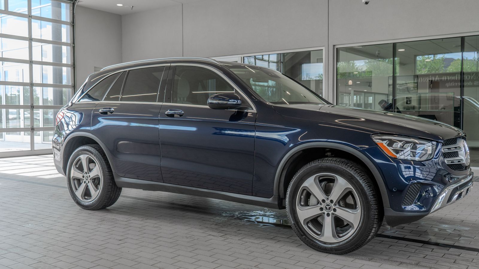 2022 Mercedes-Benz GLC GLC 300 — foto completa 12 de 35