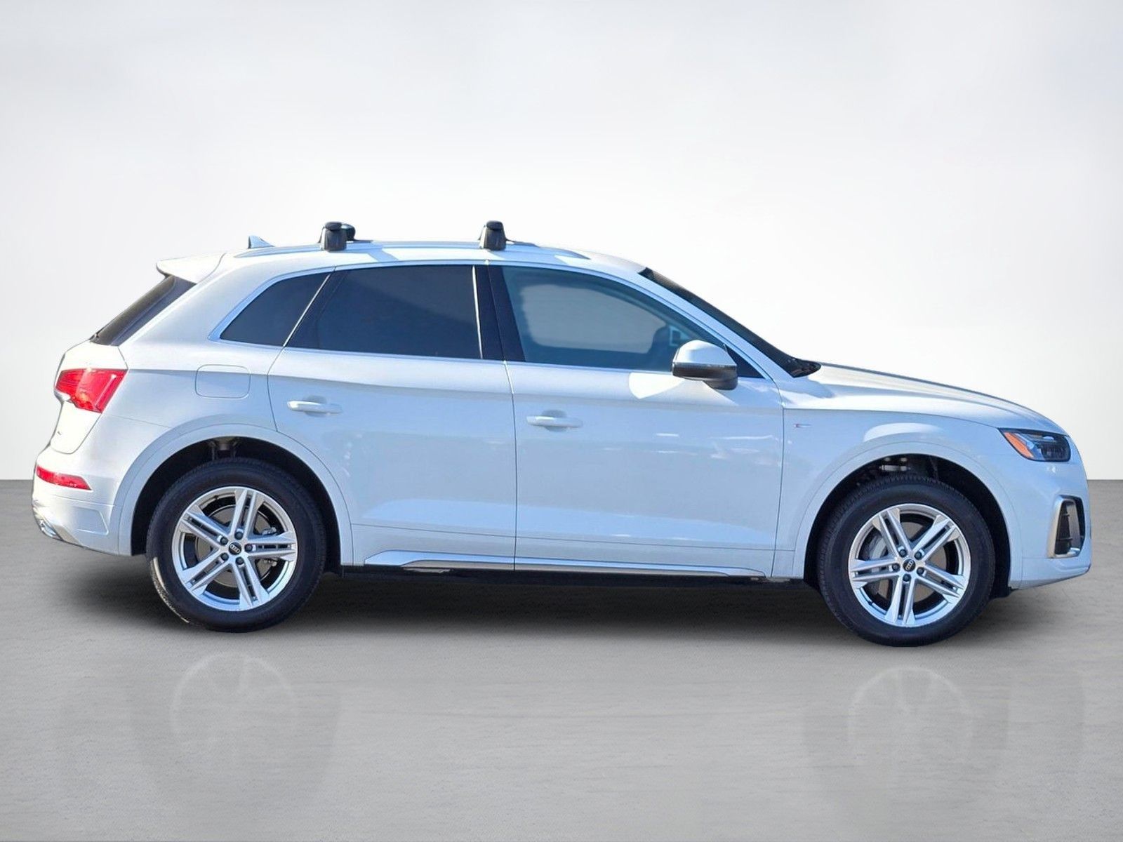 2024 Audi Q5 e 55 Premium — foto completa 7 de 45