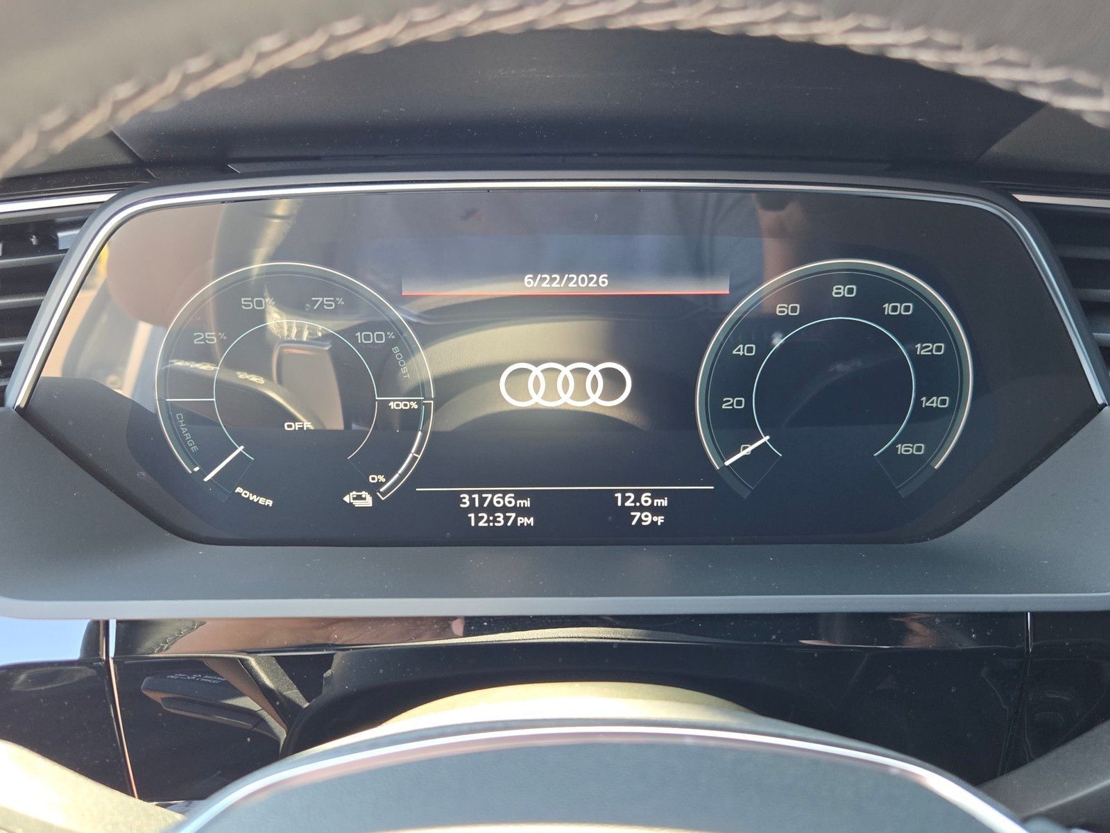2024 Audi Q8 e-tron Prestige — foto completa 24 de 45