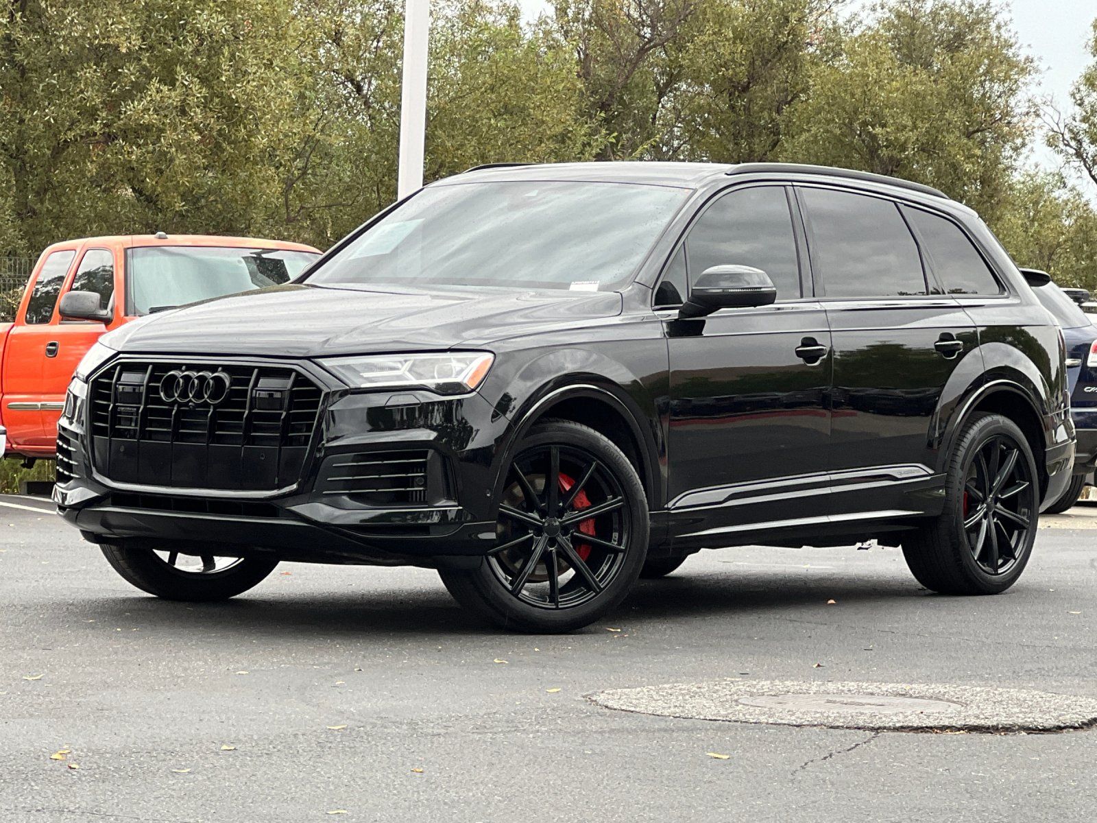 2022 Audi Q7 55 Premium Plus — full photo 1 of 29