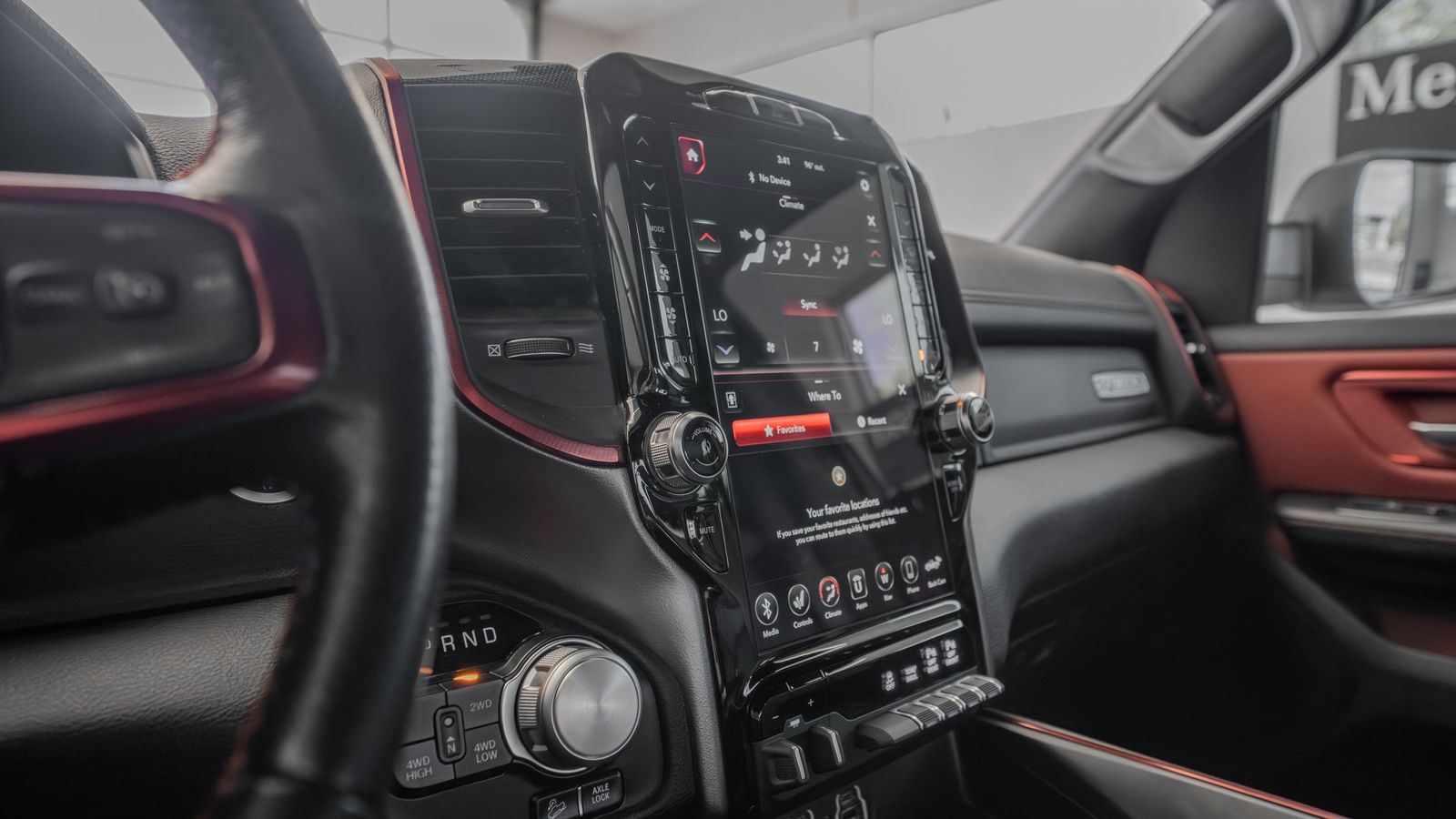 2020 Ram 1500 Rebel — foto completa 33 de 34
