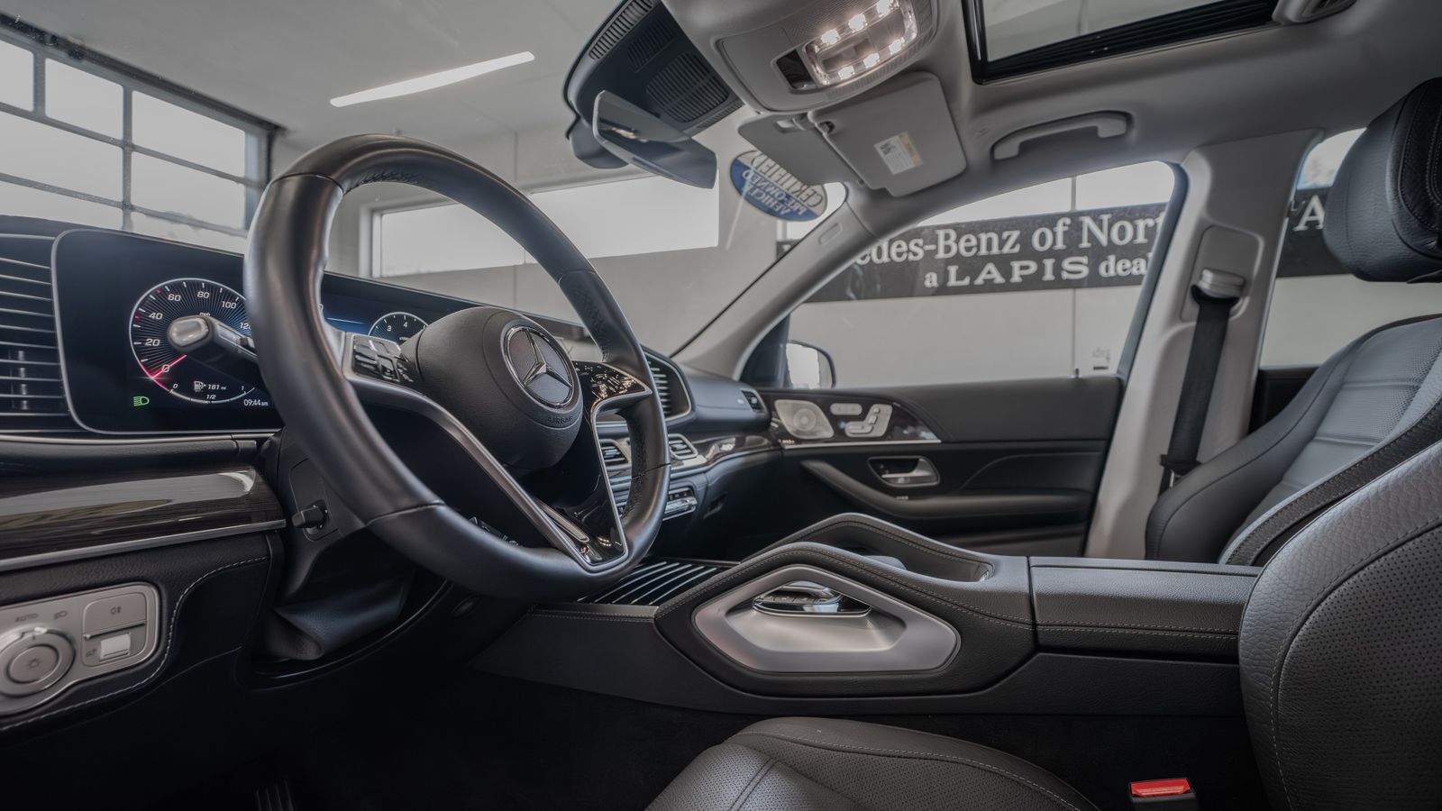 2025 Mercedes-Benz GLE GLE 450 — full photo 6 of 34