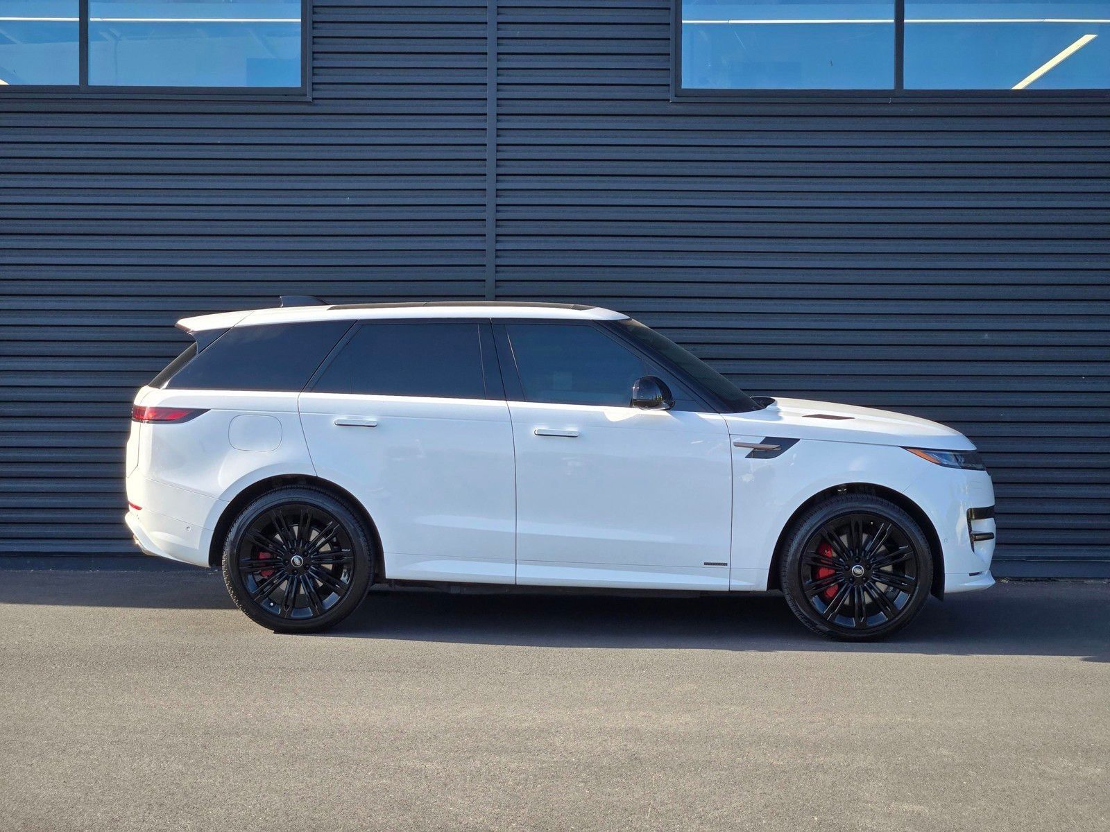 2024 Land Rover Range Rover Sport Plug-in Hybrid Autobiography — full photo 7 of 45