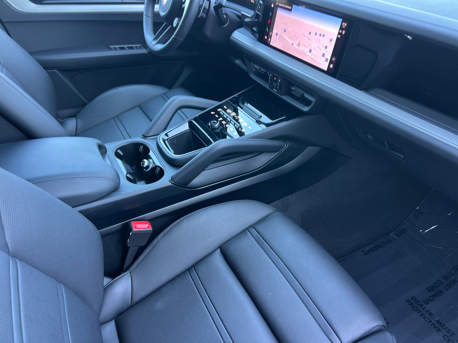 2026 Porsche Cayenne Coupe Base — full photo 16 of 29