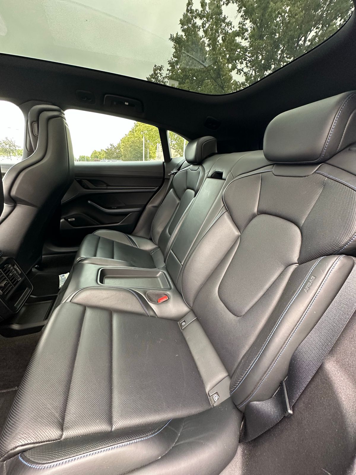 2021 Porsche Taycan Cross Turismo 4 — full photo 13 of 16