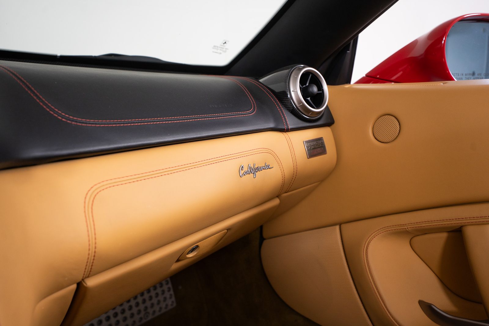 2012 Ferrari California — full photo 24 of 38
