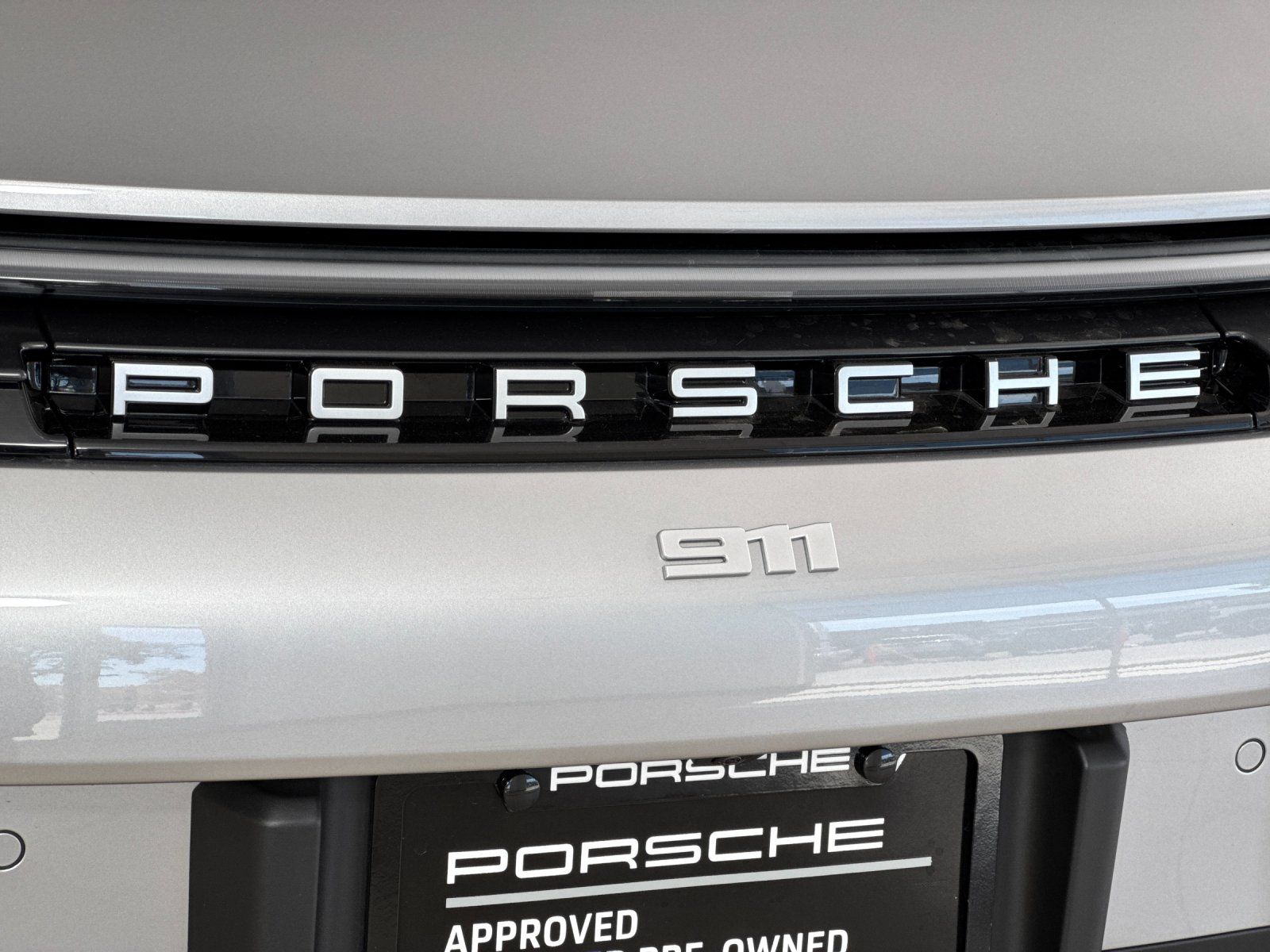 2025 Porsche 911 Carrera S — full photo 24 of 28