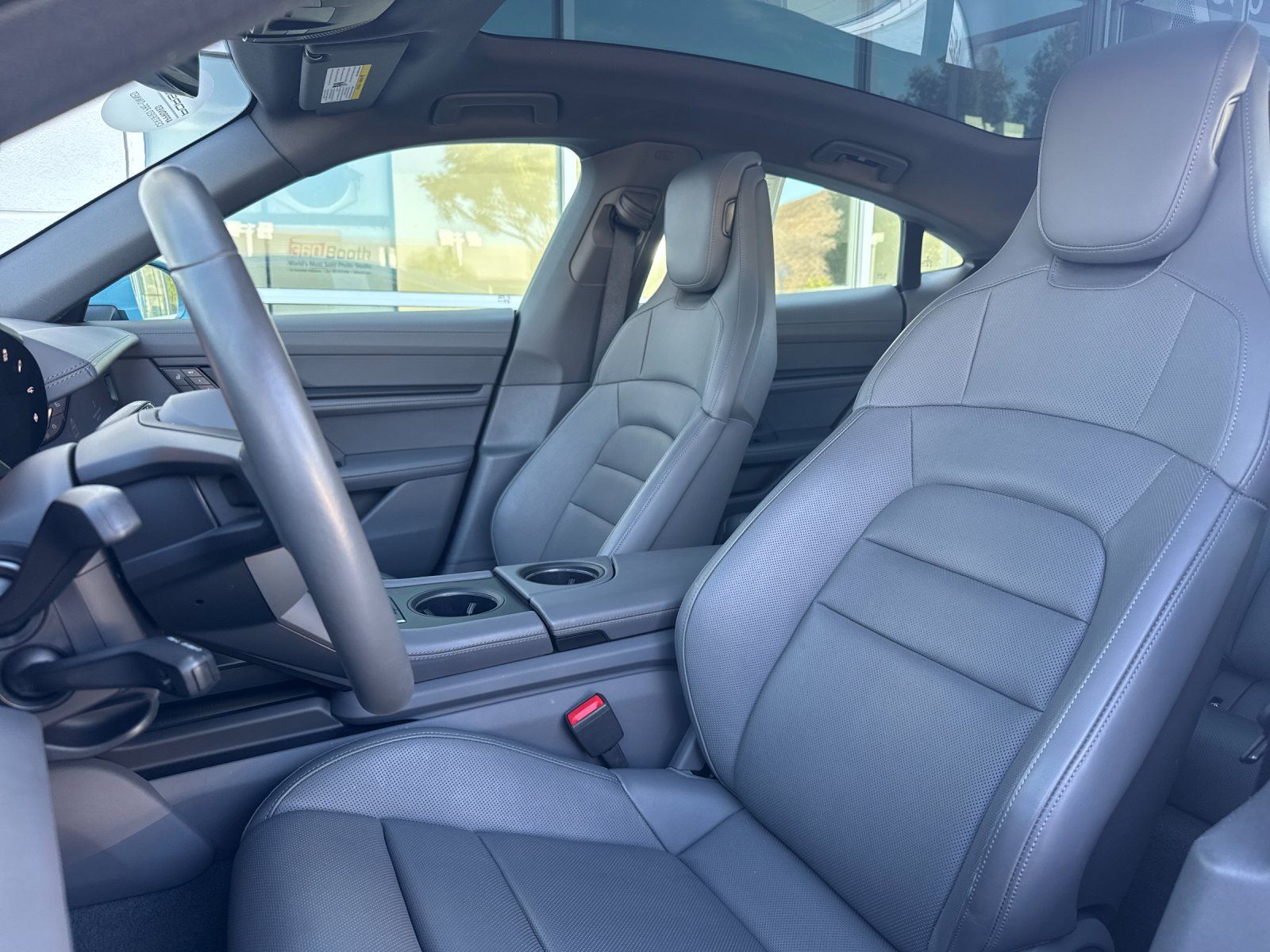 2024 Porsche Taycan 4S — full photo 6 of 29