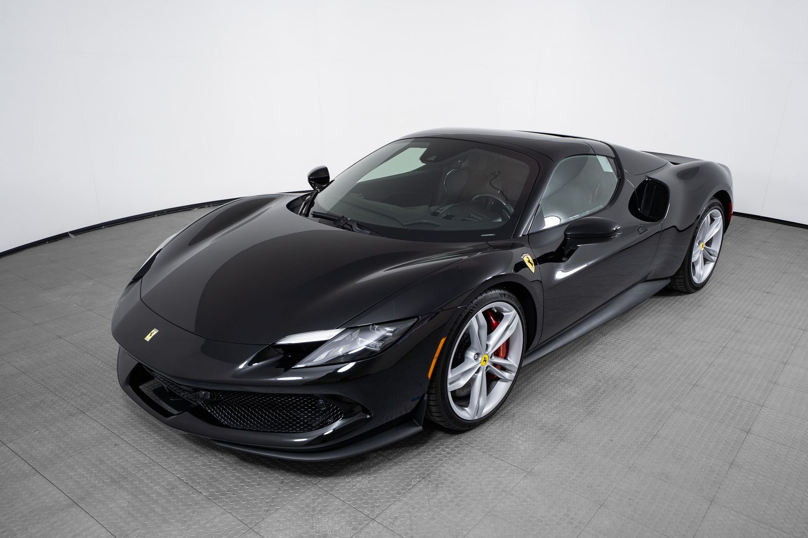 2024 Ferrari 296 GTS — full photo 43 of 46