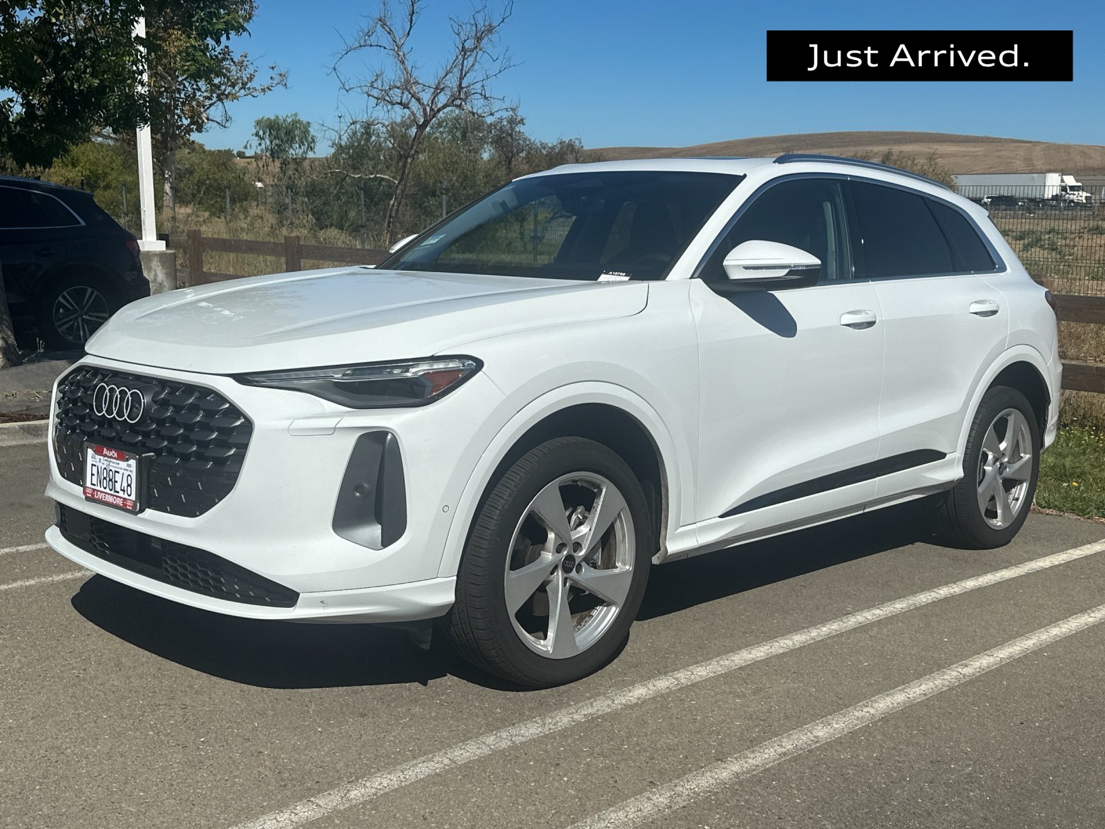 2025 Audi Q5 2.0T Premium Plus — photo 1 of 3
